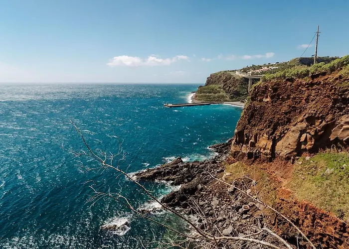 Guestready - With Stunning Views Santa Cruz (Madeira)