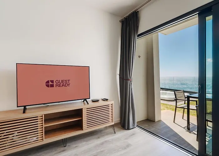 Guestready - With Stunning Views Daire *